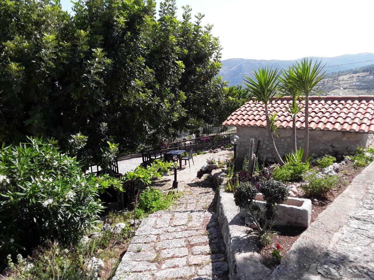 B&B La Scapola Матината Екстериор снимка